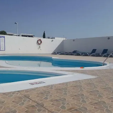 Vivienda Tauro アパート *