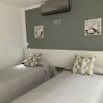 Vivienda Tauro * Puerto del Carmen (Lanzarote)