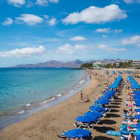 Vivienda Tauro Puerto del Carmen (Lanzarote)